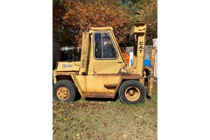 Caterpillar V120  Forklift